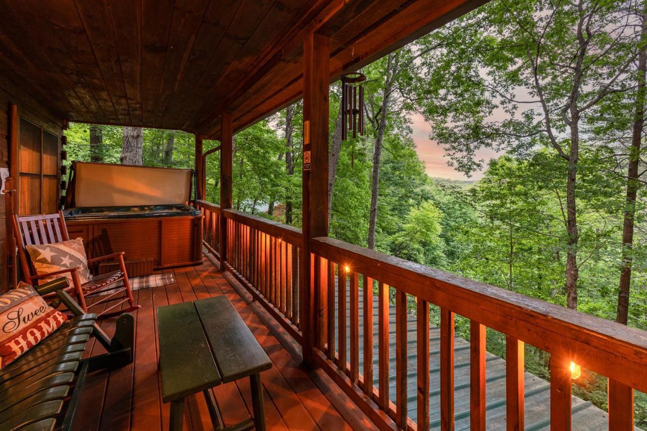 Secluded Sunrise Ridge-10 Min From Blue Ridge, King Beds, Hot Tub, 2 Porches, Fireplace Wood Burning, Mountain View, Cozy Buitenkant foto
