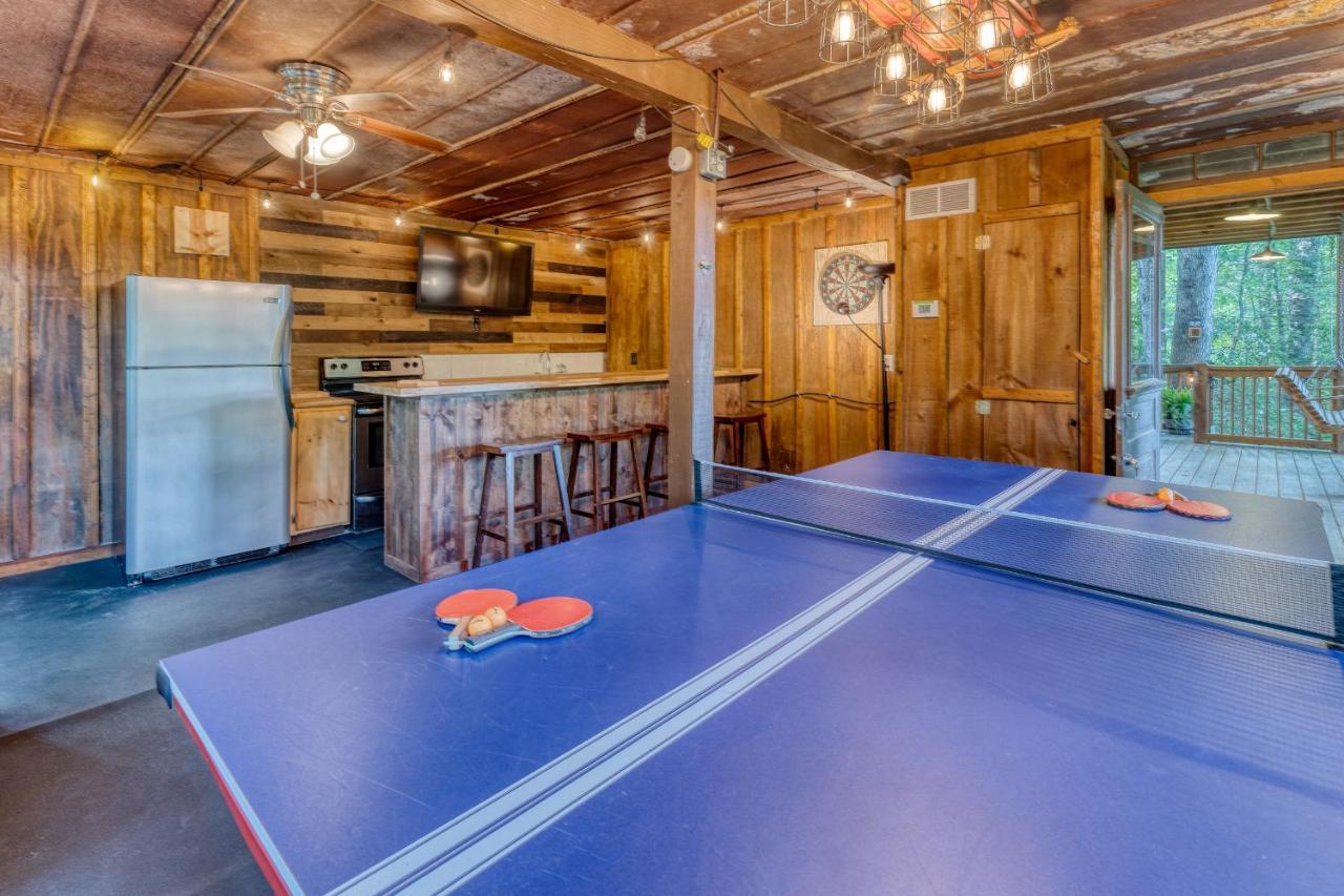 Secluded Sunrise Ridge-10 Min From Blue Ridge, King Beds, Hot Tub, 2 Porches, Fireplace Wood Burning, Mountain View, Cozy Buitenkant foto