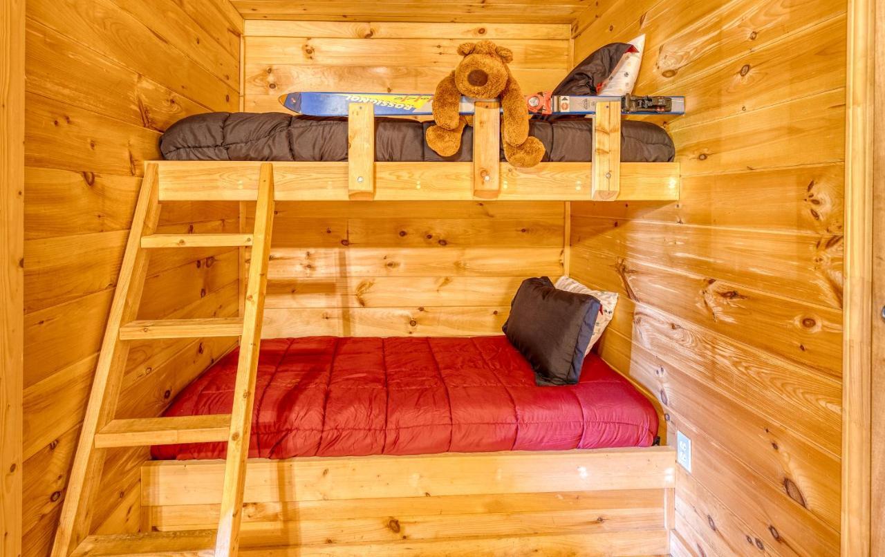 Secluded Sunrise Ridge-10 Min From Blue Ridge, King Beds, Hot Tub, 2 Porches, Fireplace Wood Burning, Mountain View, Cozy Buitenkant foto