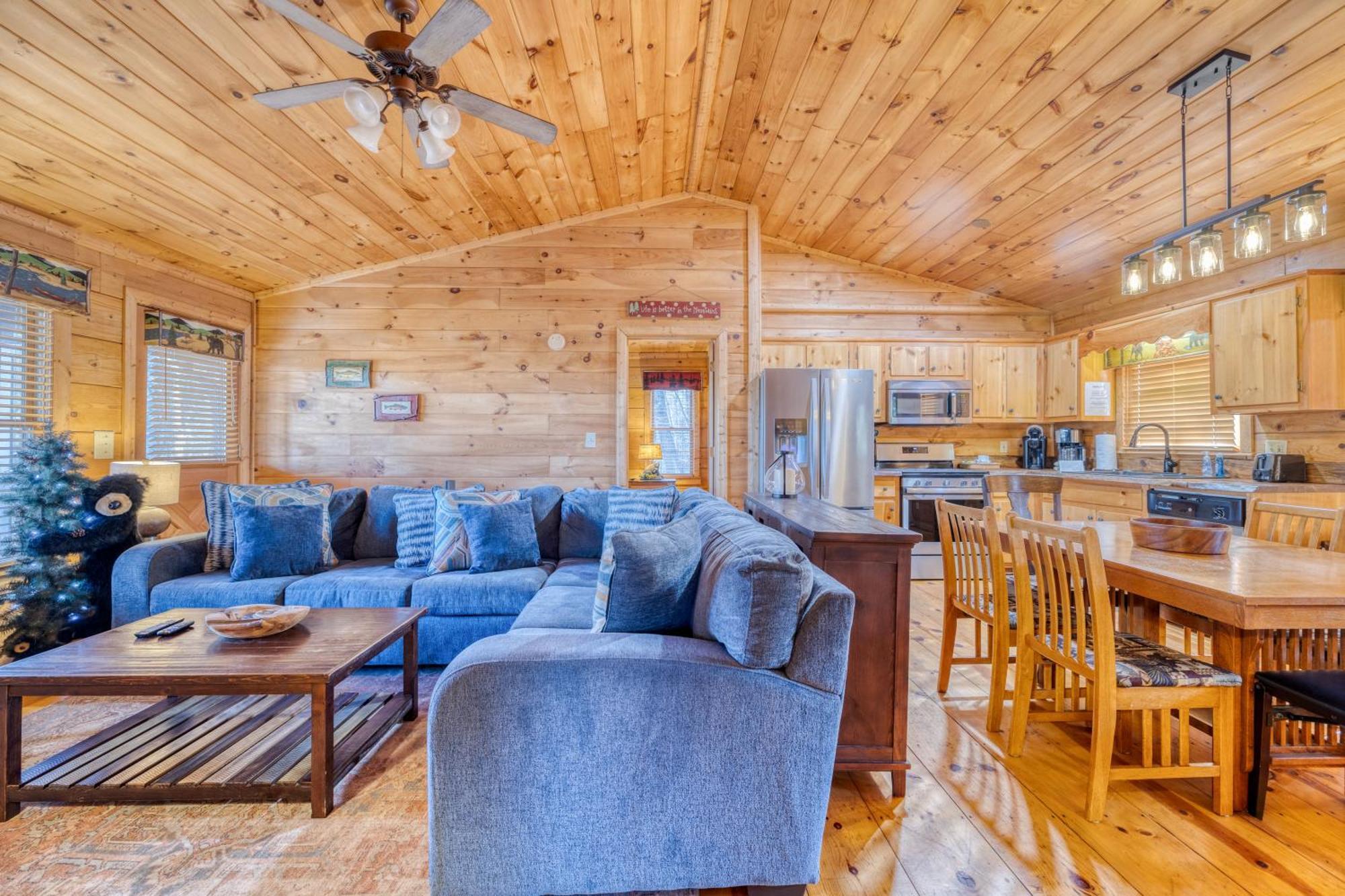 Secluded Sunrise Ridge-10 Min From Blue Ridge, King Beds, Hot Tub, 2 Porches, Fireplace Wood Burning, Mountain View, Cozy Buitenkant foto