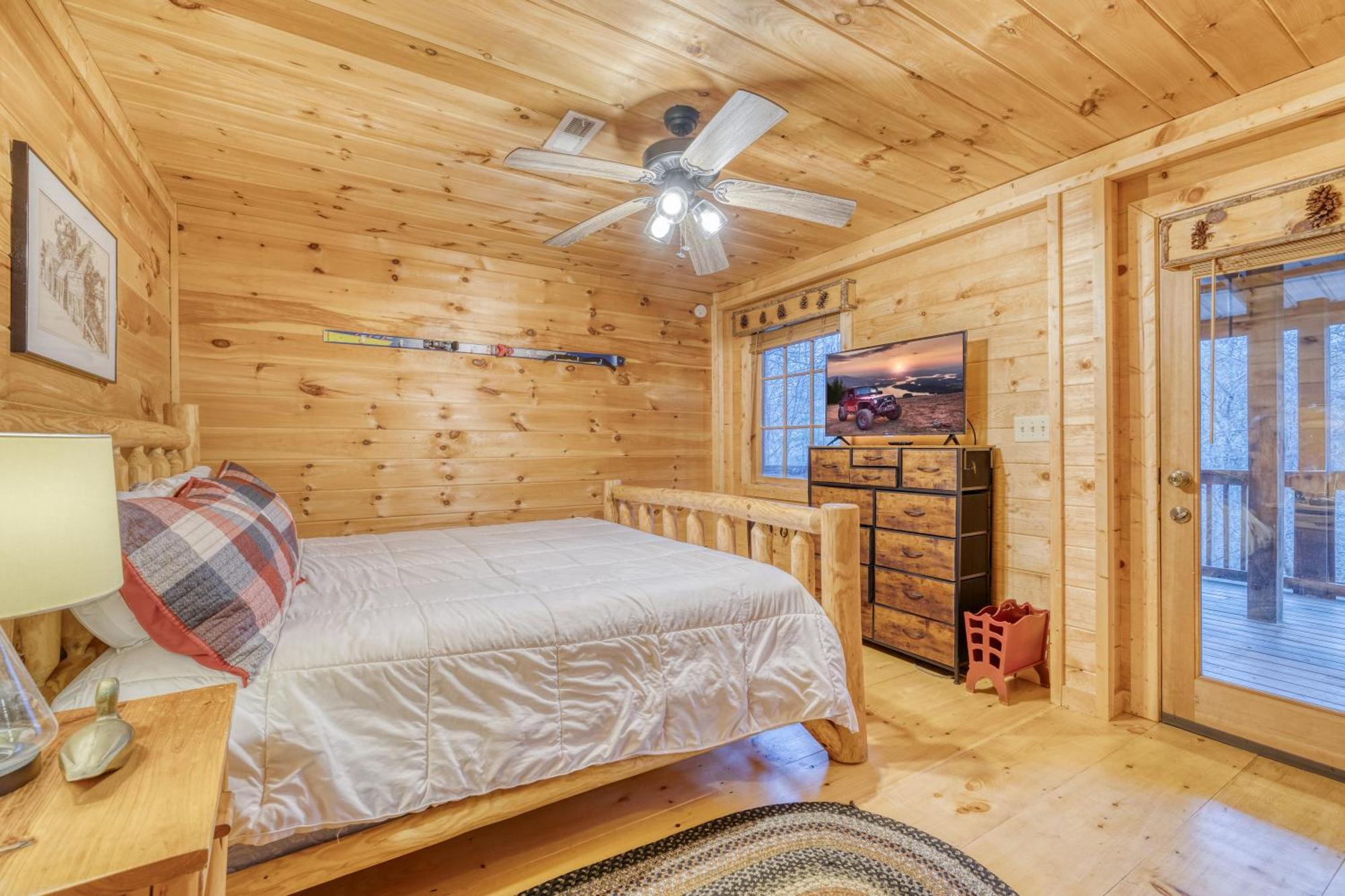 Secluded Sunrise Ridge-10 Min From Blue Ridge, King Beds, Hot Tub, 2 Porches, Fireplace Wood Burning, Mountain View, Cozy Buitenkant foto